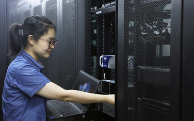 巡檢機房守安全，信息服務保發展——記信息安全技術員紀妙的日常工作